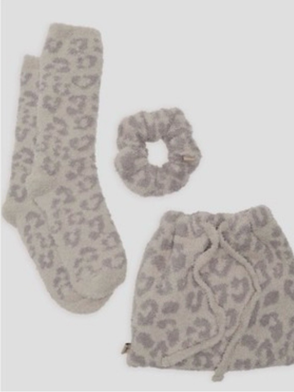 NWT Barefoot Dreams CozyChic In The Wild Leopard Lounge Accessory Set- Grey